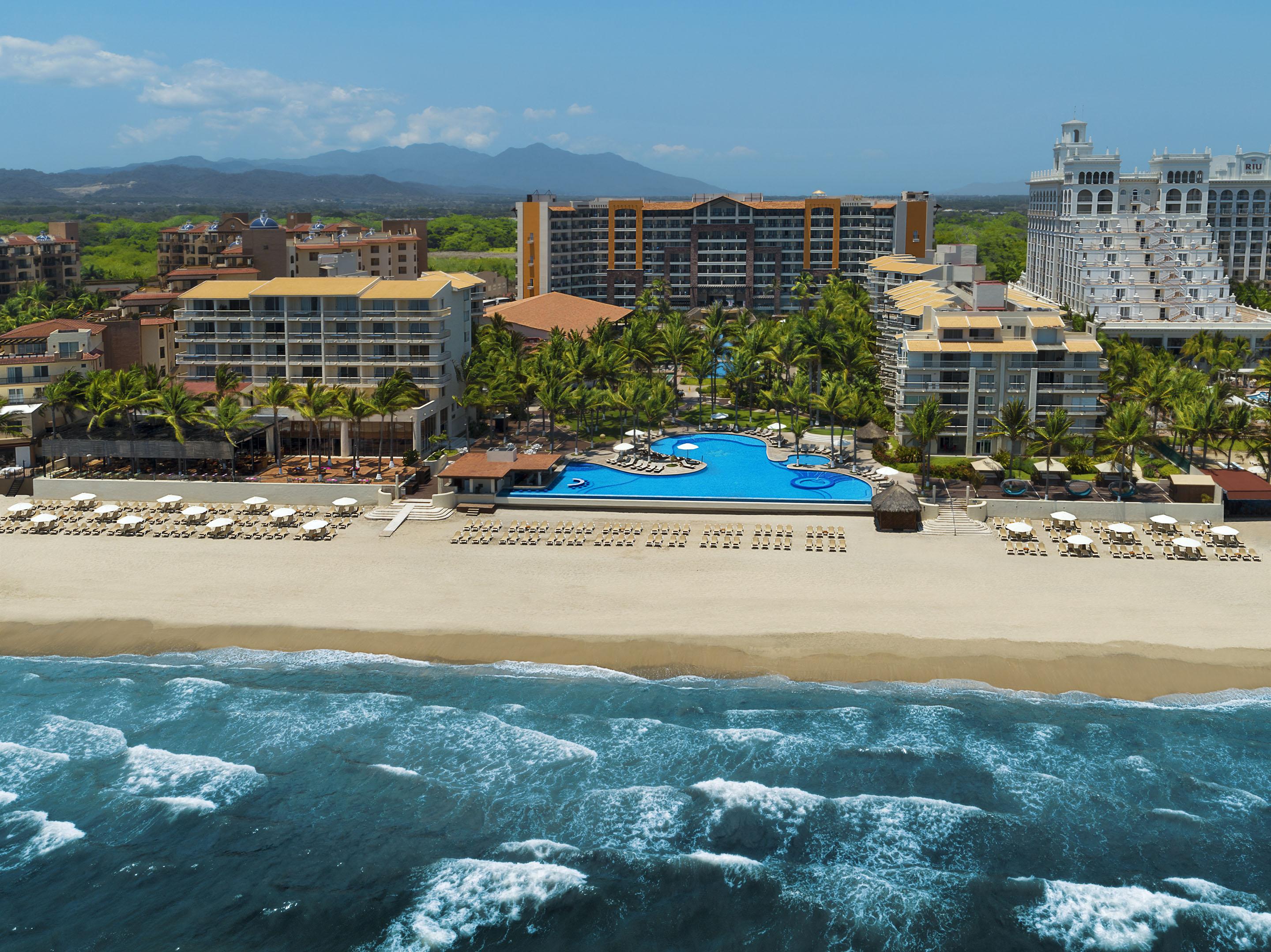 Krystal Grand Nuevo Vallarta Bagian luar foto