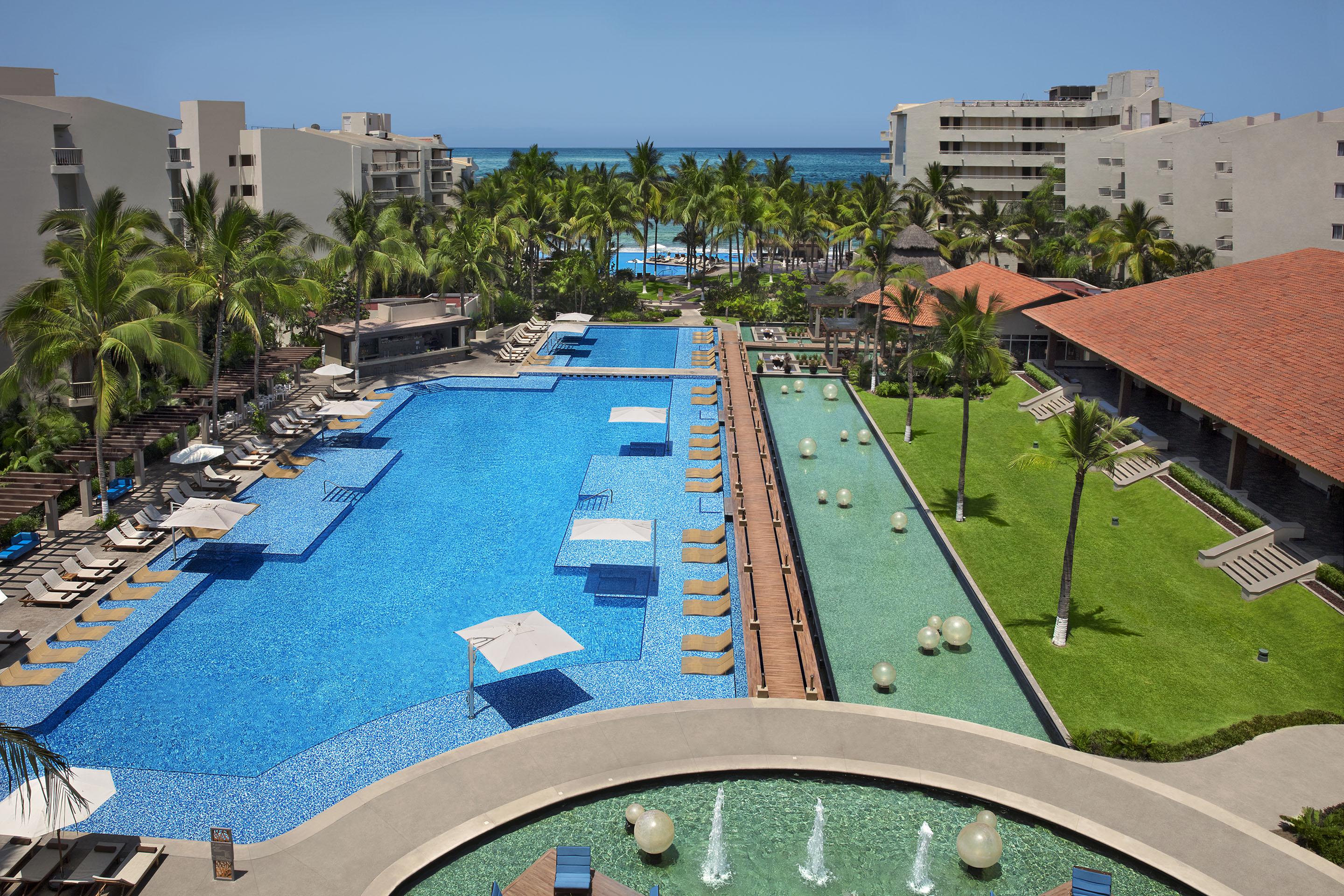 Krystal Grand Nuevo Vallarta Bagian luar foto