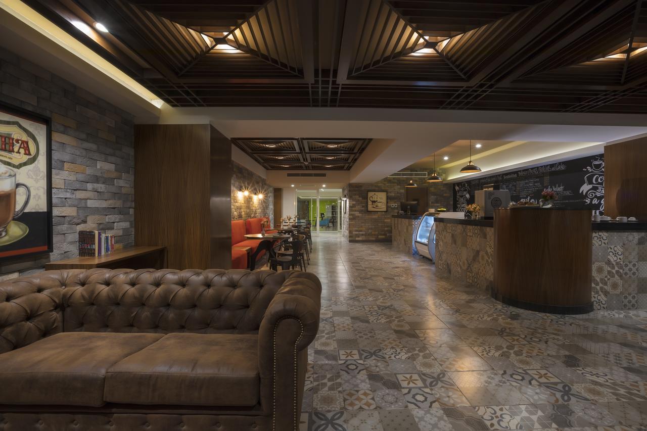 Krystal Grand Nuevo Vallarta Bagian luar foto