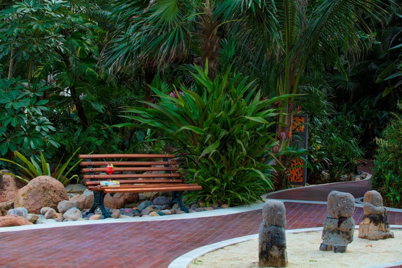 Krystal Grand Nuevo Vallarta Bagian luar foto