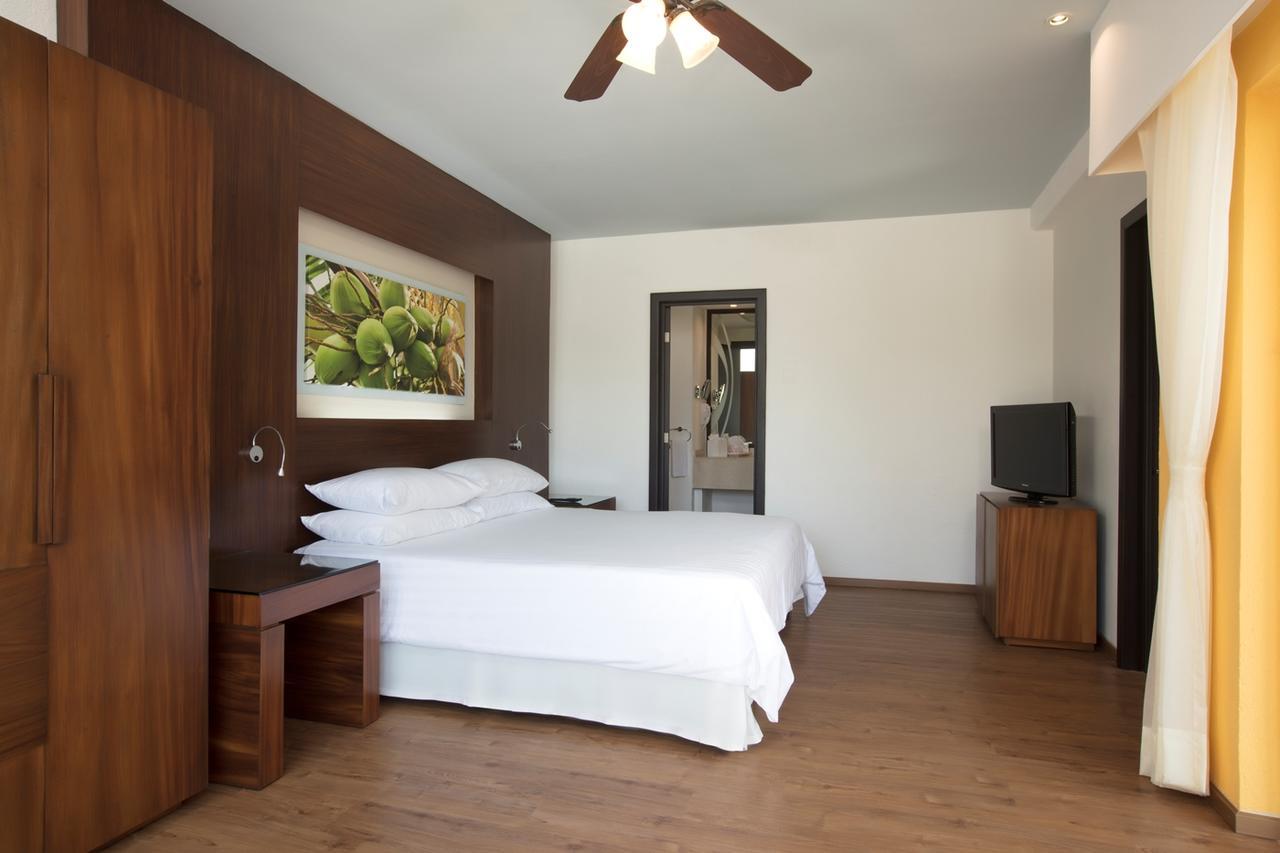 Krystal Grand Nuevo Vallarta Bagian luar foto