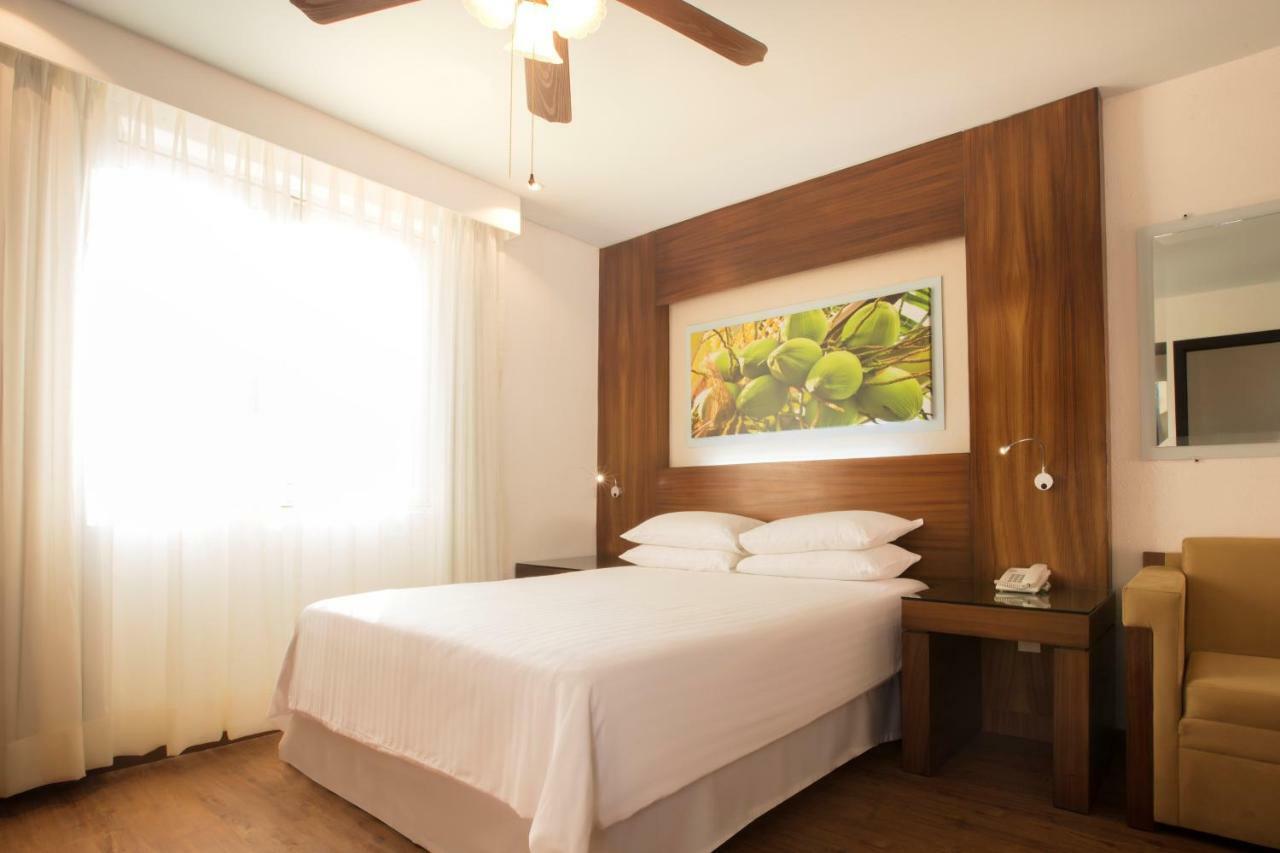 Krystal Grand Nuevo Vallarta Bagian luar foto