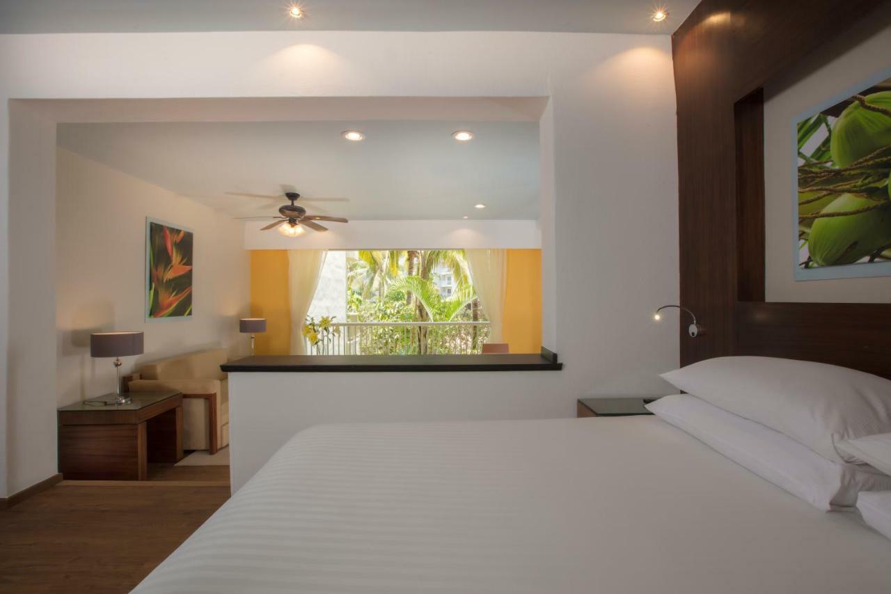 Krystal Grand Nuevo Vallarta Bagian luar foto
