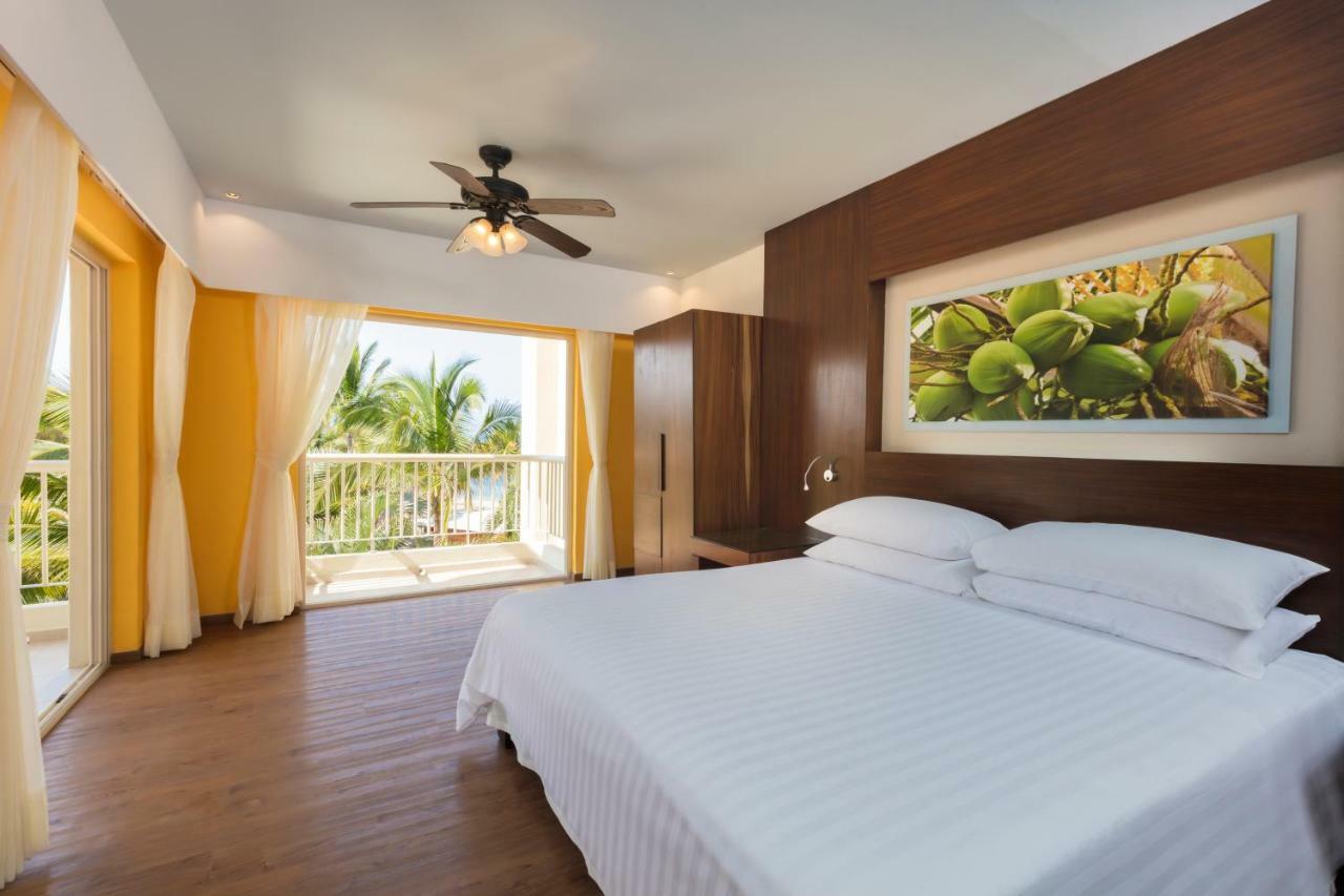 Krystal Grand Nuevo Vallarta Bagian luar foto