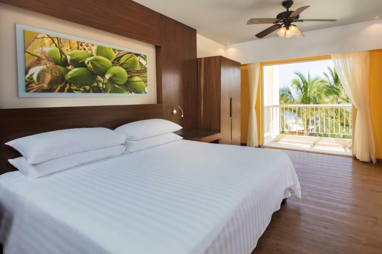 Krystal Grand Nuevo Vallarta Bagian luar foto