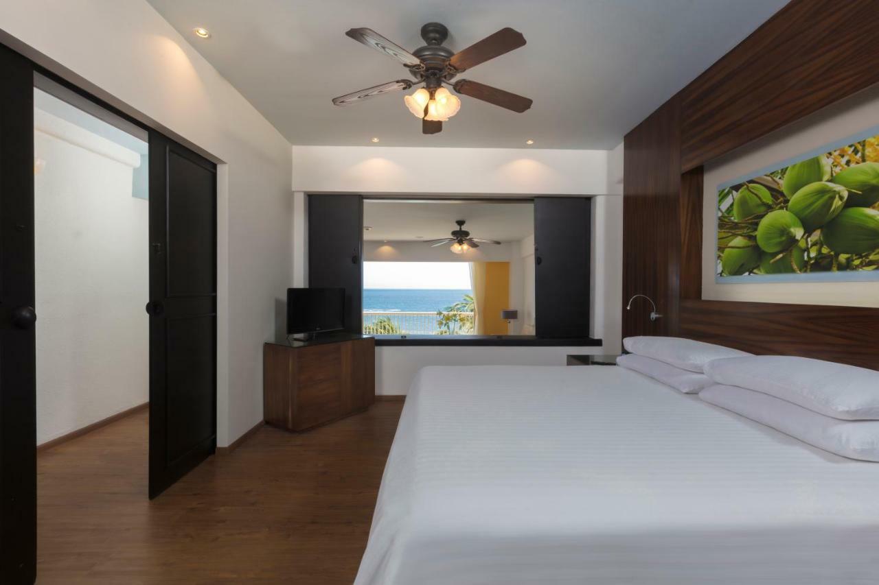 Krystal Grand Nuevo Vallarta Bagian luar foto